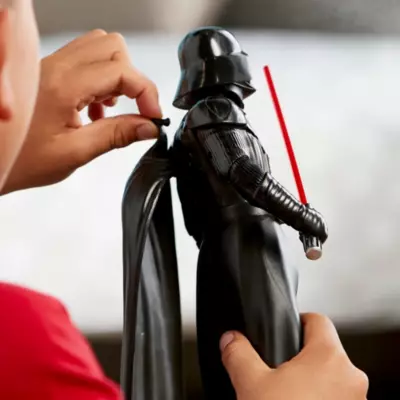 Disney Store - Star Wars - Darth Vader - Sprechende Actionfigur 6 Disney Store - Star Wars - Darth Vader - Sprechende Actionfigur - Image 4