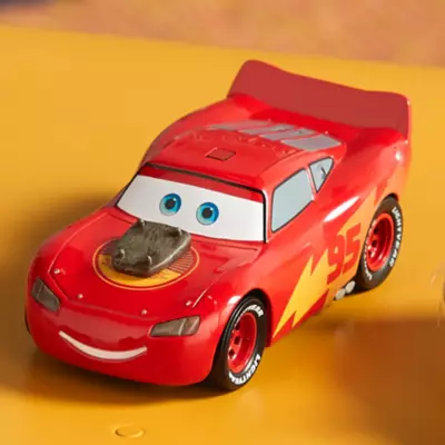 Disney Store - Disney Pixar Cars On The Road - Lightning McQueen - Die Cast-Set 4 Disney Store - Disney Pixar Cars On The Road - Lightning McQueen - Die Cast-Set – Bild 2