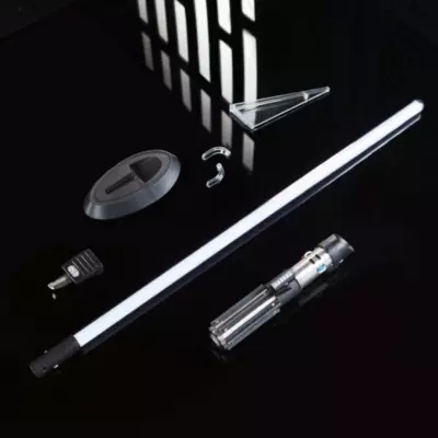 Disney Store - Legacy Kollektion - Darth Vader Laserschwert 7 Disney Store - Legacy Kollektion - Darth Vader Laserschwert - Image 5